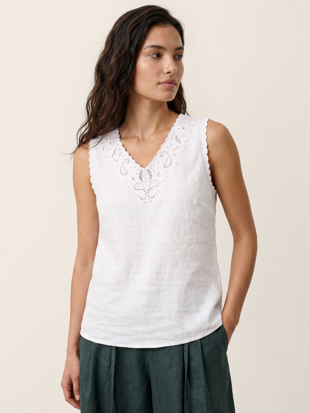 100% Linen Paisley Cutwork V-Neck Tank WAVERLY