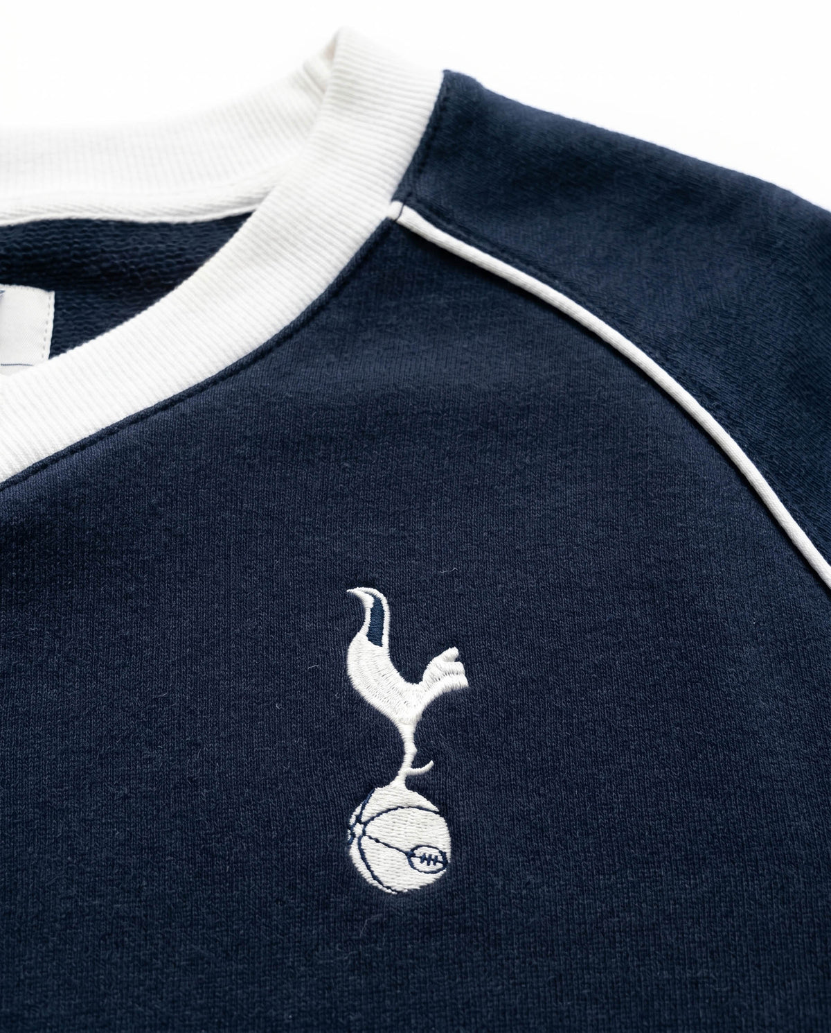 Spurs Colour block V-neck Sweater Navy